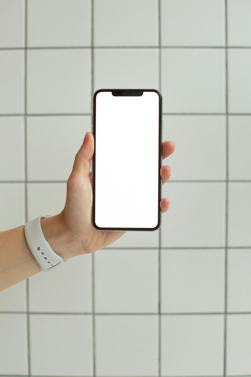 Cleaning phone